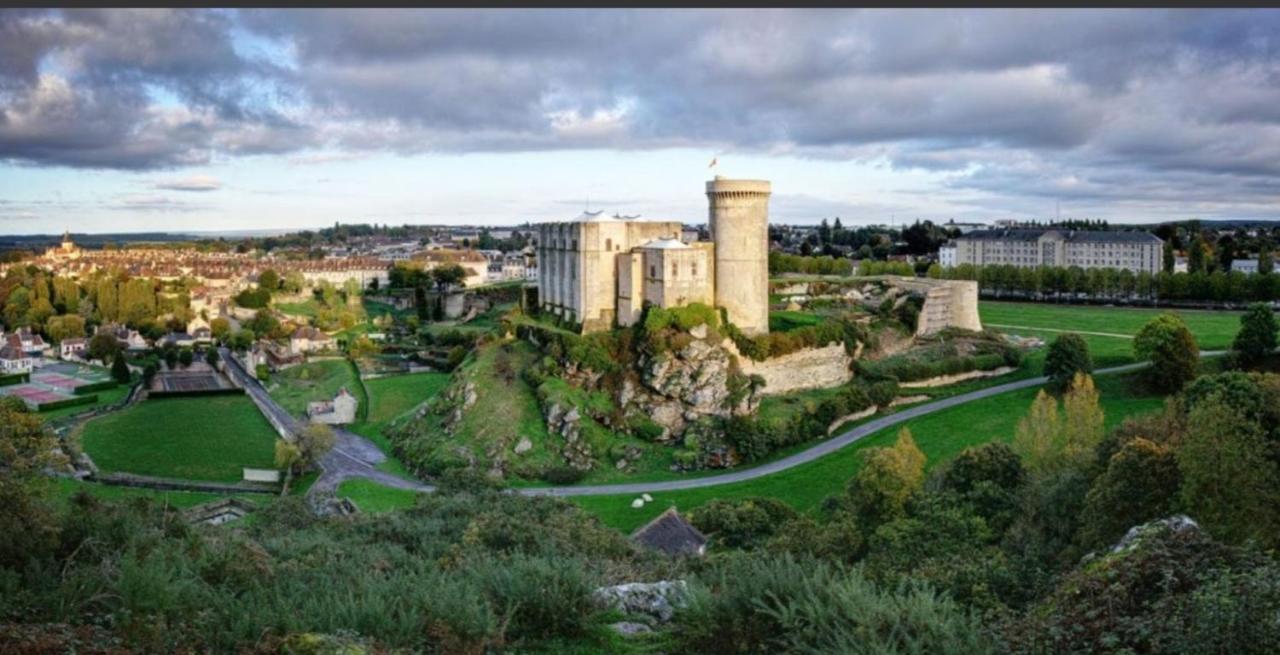 La Chambre Des Remparts Falaise  Luaran gambar